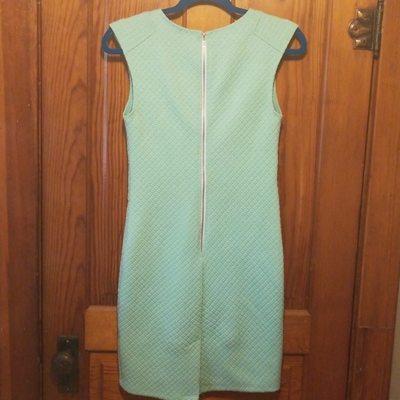 Mint dress - Picture 2 of 3